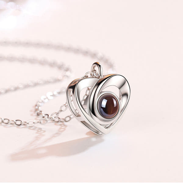 Romantic Photo Projection Necklace Heart Shaped Pendant Necklace