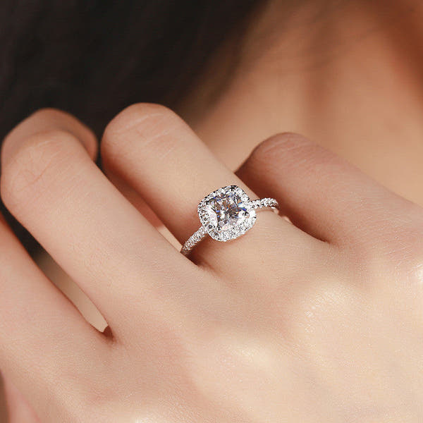 Ladies Moissanite 1 Carat Diamond Ring Luxury Round Diamond Princess Square Ring null