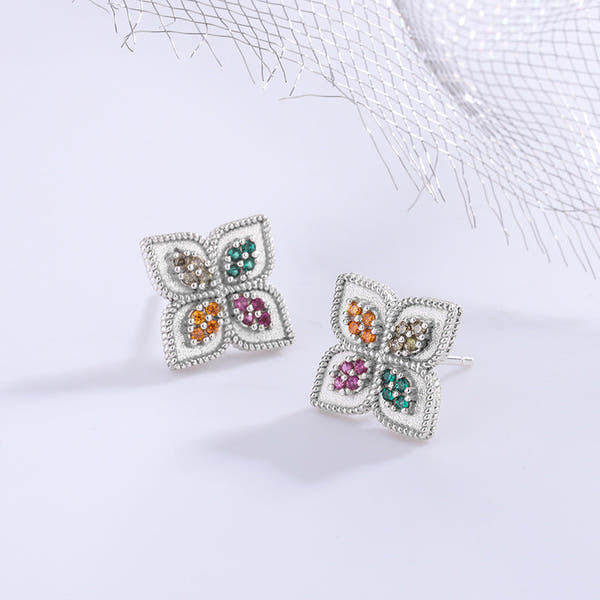 S925 Silver Four Leaf Grass Color Diamond Earrings null