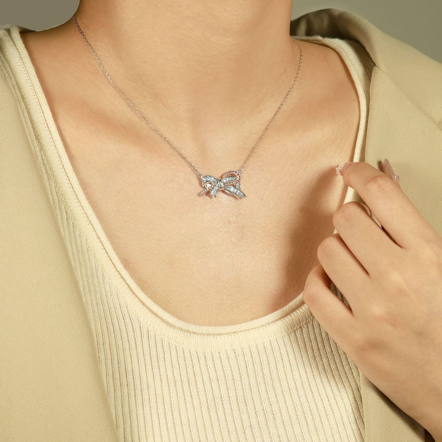 Silver Twist Bow Necklace