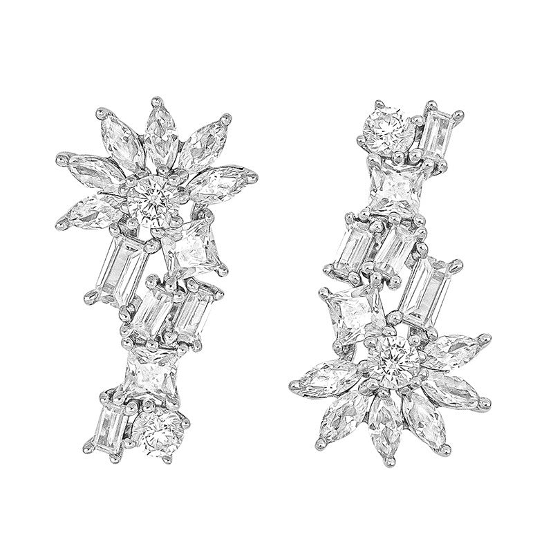 4428E Personality S925 Silver Inlaid 5A Zircon Simple Stud Earrings null