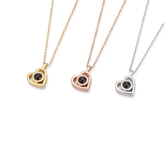 Projection silver necklace